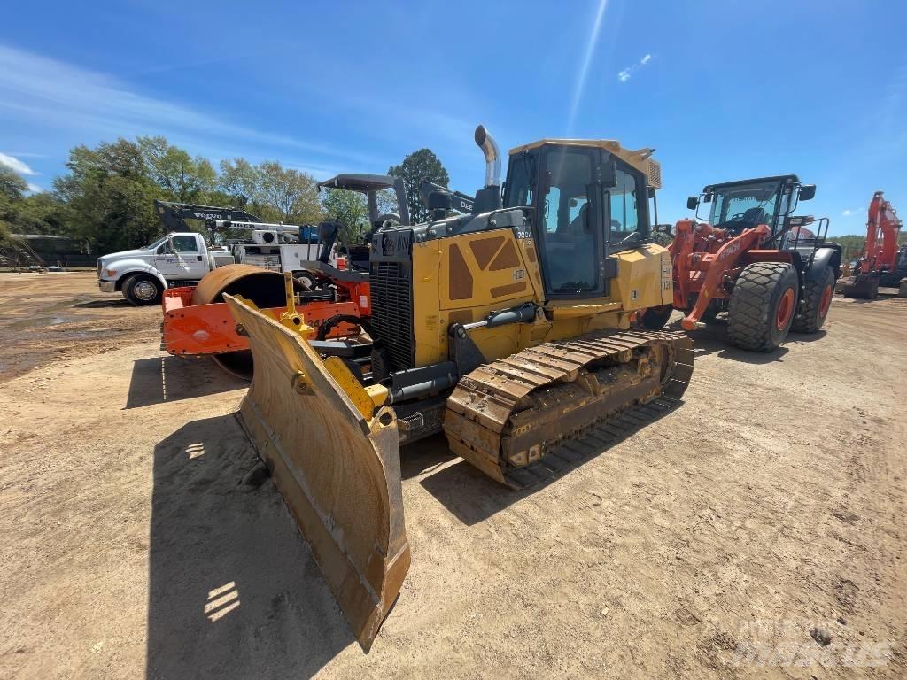 DEERE 700K Telaketjupuskutraktorit