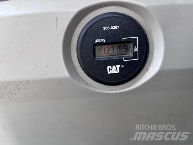 CAT 323 EL Telakaivukoneet