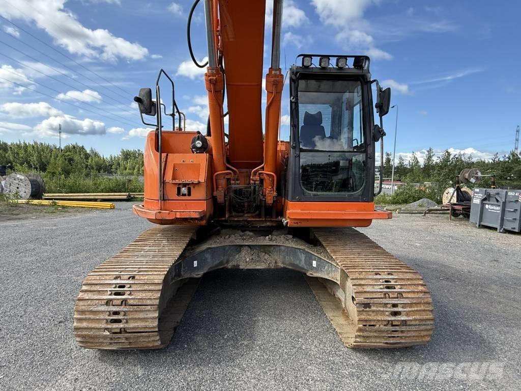 Doosan DX 235 LC Telakaivukoneet