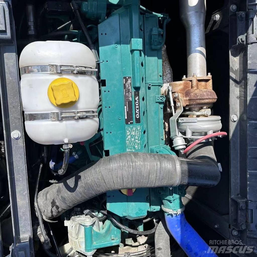 Volvo EC 240 Telakaivukoneet