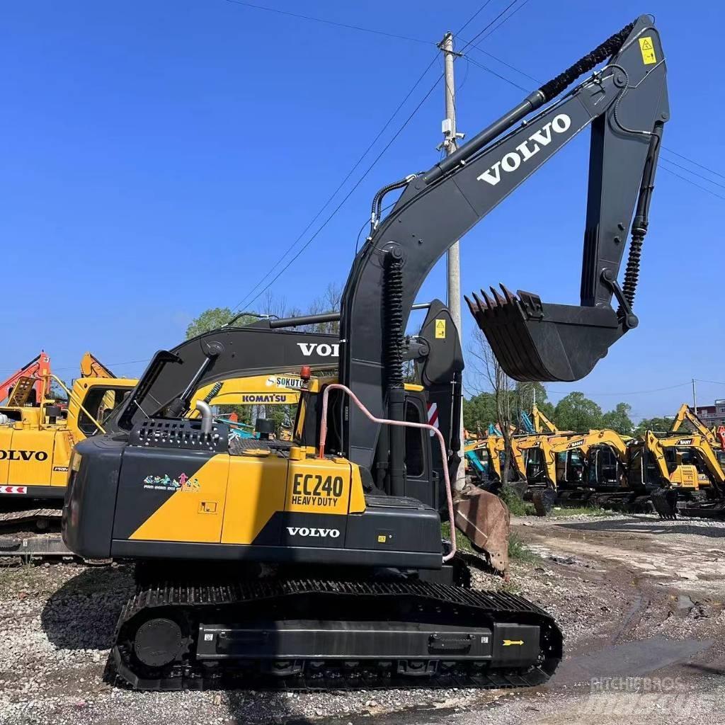 Volvo EC 240 Telakaivukoneet