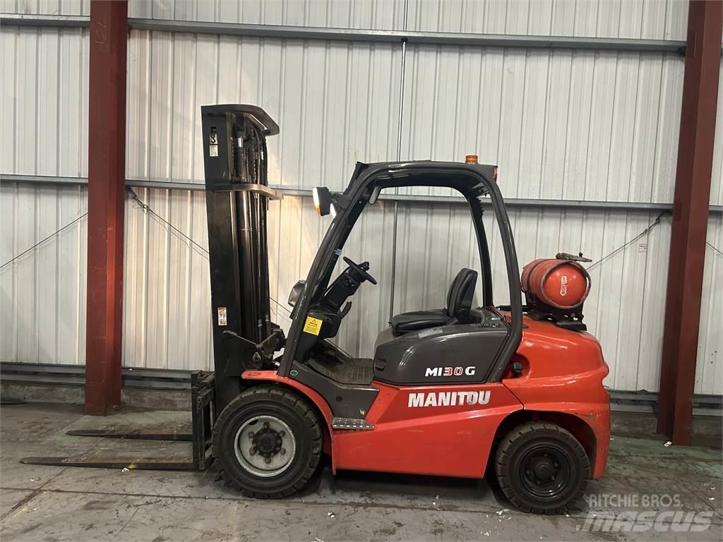 Manitou MI30G Nestekaasutrukit