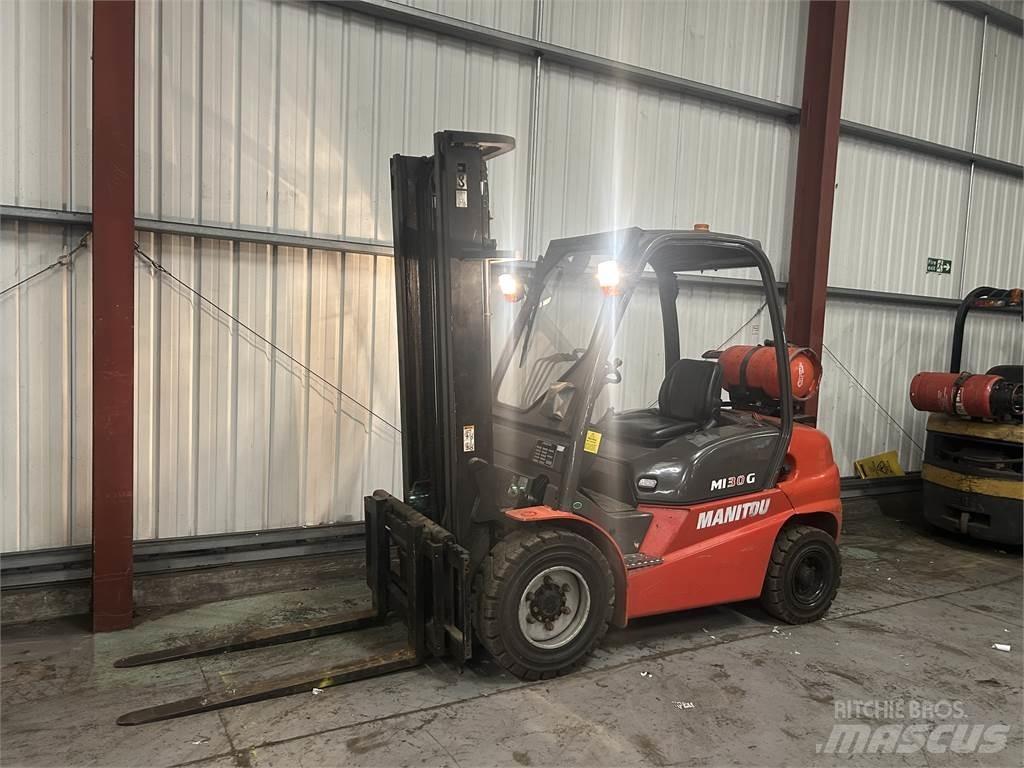 Manitou MI30G Nestekaasutrukit