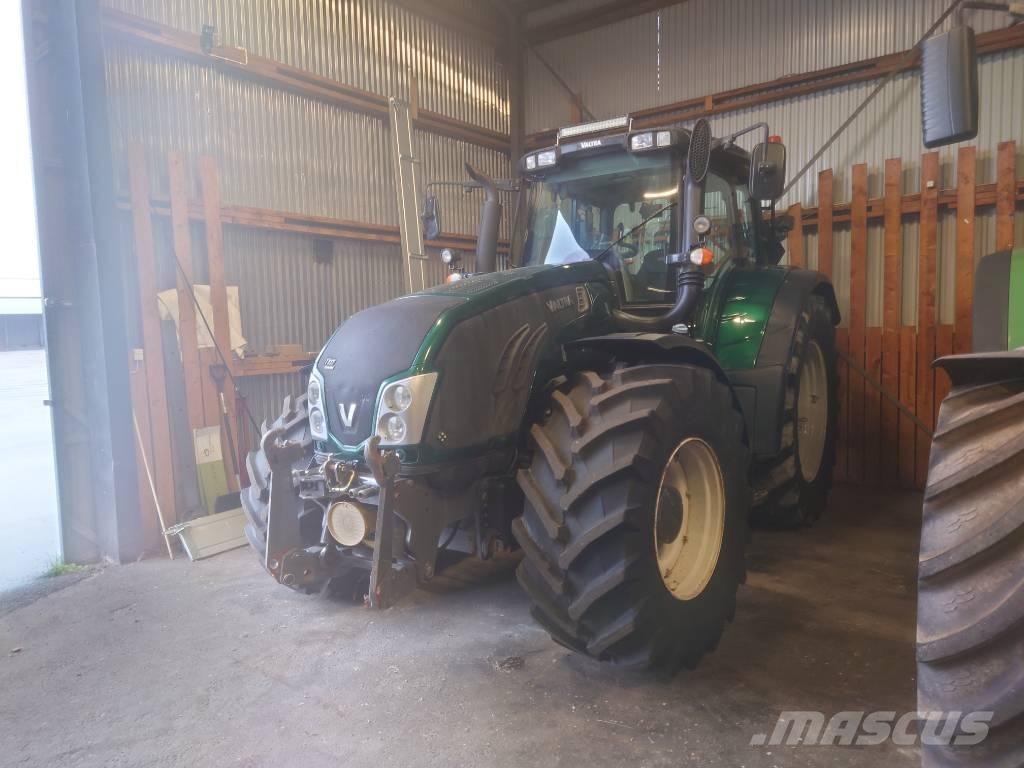 Valtra T 213 V Traktorit