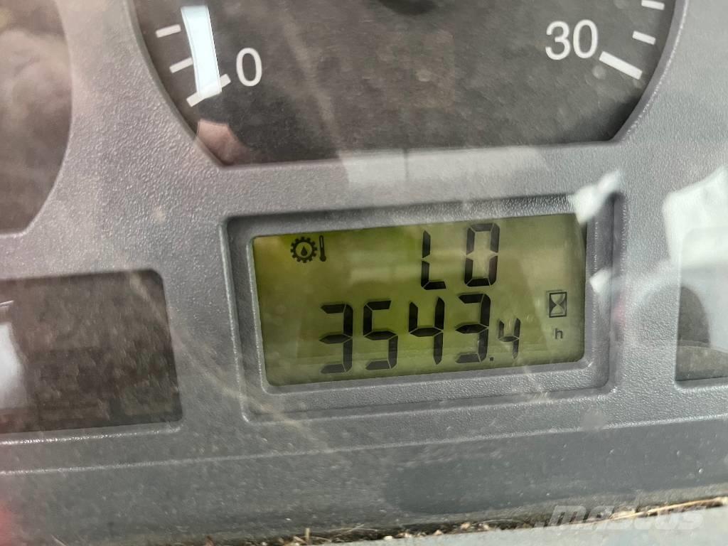 Valtra Valmet A85-4 Traktorit