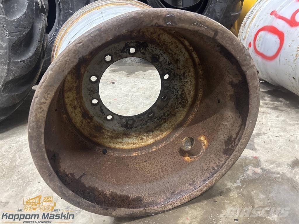 Valmet 860 24x26,5 Renkaat ja vanteet