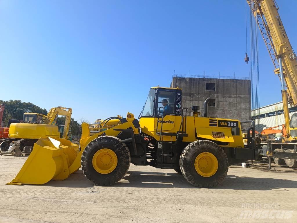 Komatsu WA 380-3 Pyöräkuormaajat