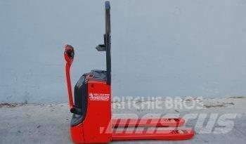 Linde T 18 Lavansiirtotrukit