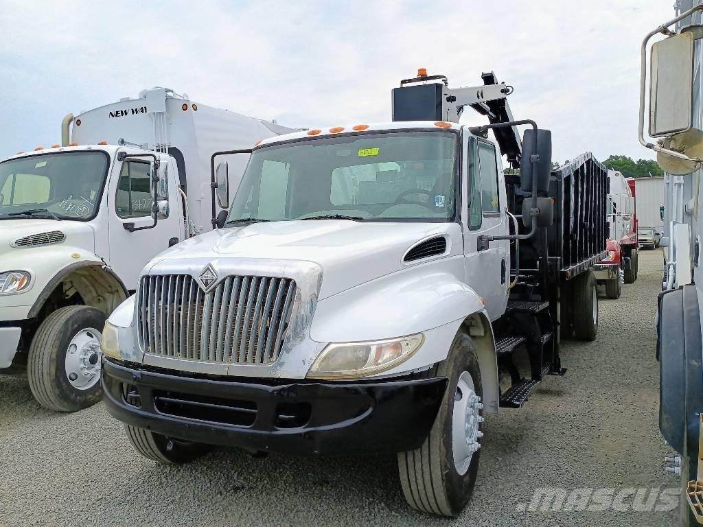 International 4300 Kourat