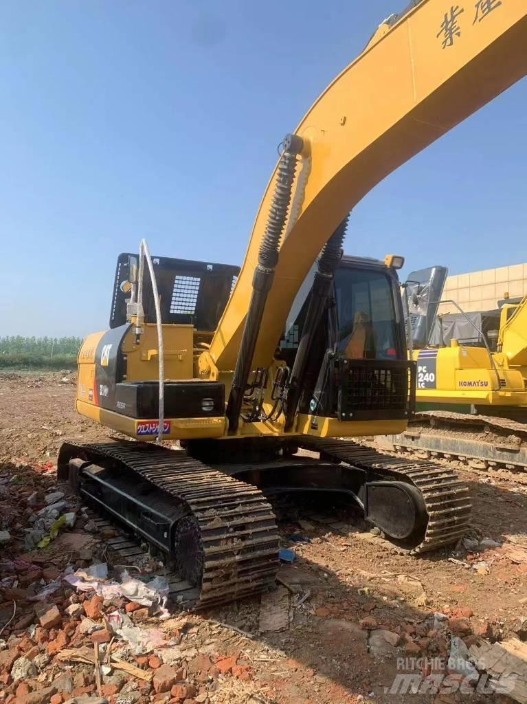 CAT 320 D Telakaivukoneet