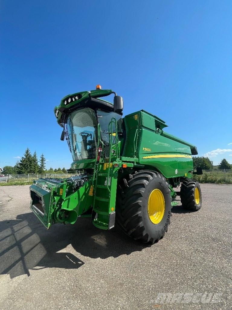 John Deere T 560 i Leikkuupuimurit