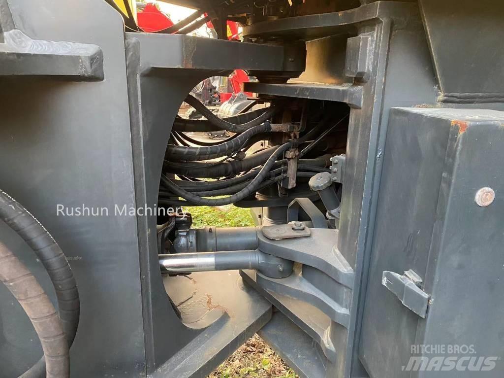 Komatsu WA 470 Pyöräkuormaajat