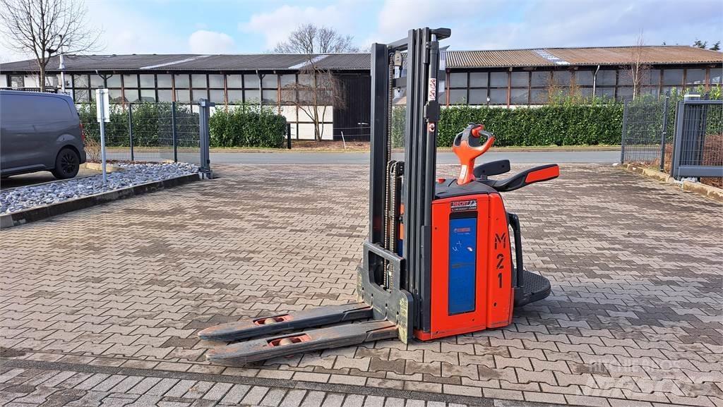 Linde L14AP Käyden ajettavat pinoamistrukit