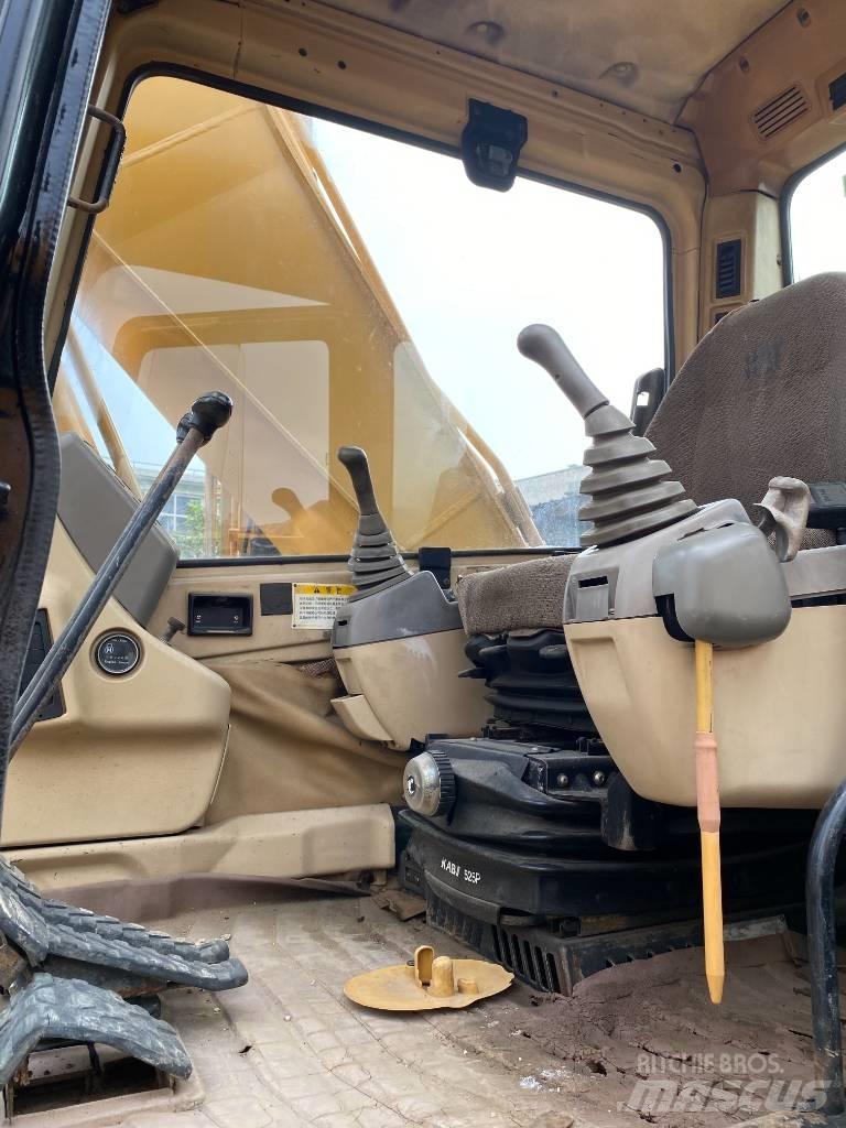 CAT 325 B L Telakaivukoneet