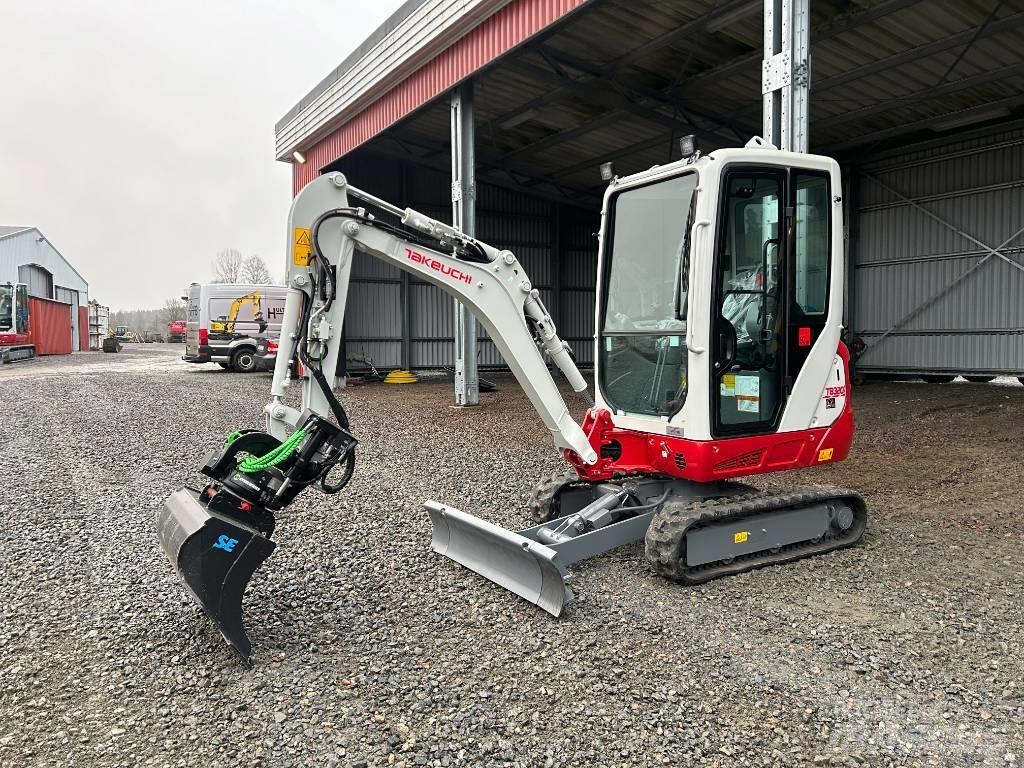 Takeuchi TB320 Minikaivukoneet < 7t