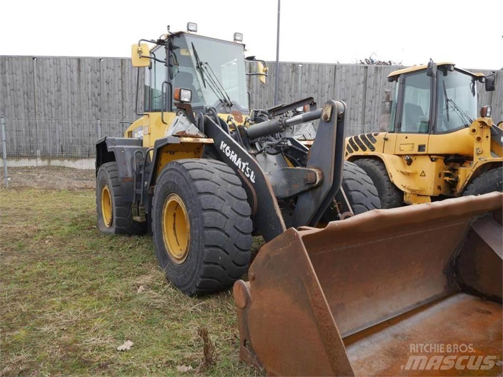 Komatsu WA 200 PZ Pyöräkuormaajat