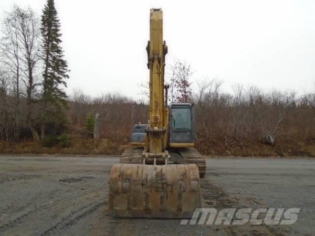 New Holland E 215 Telakaivukoneet