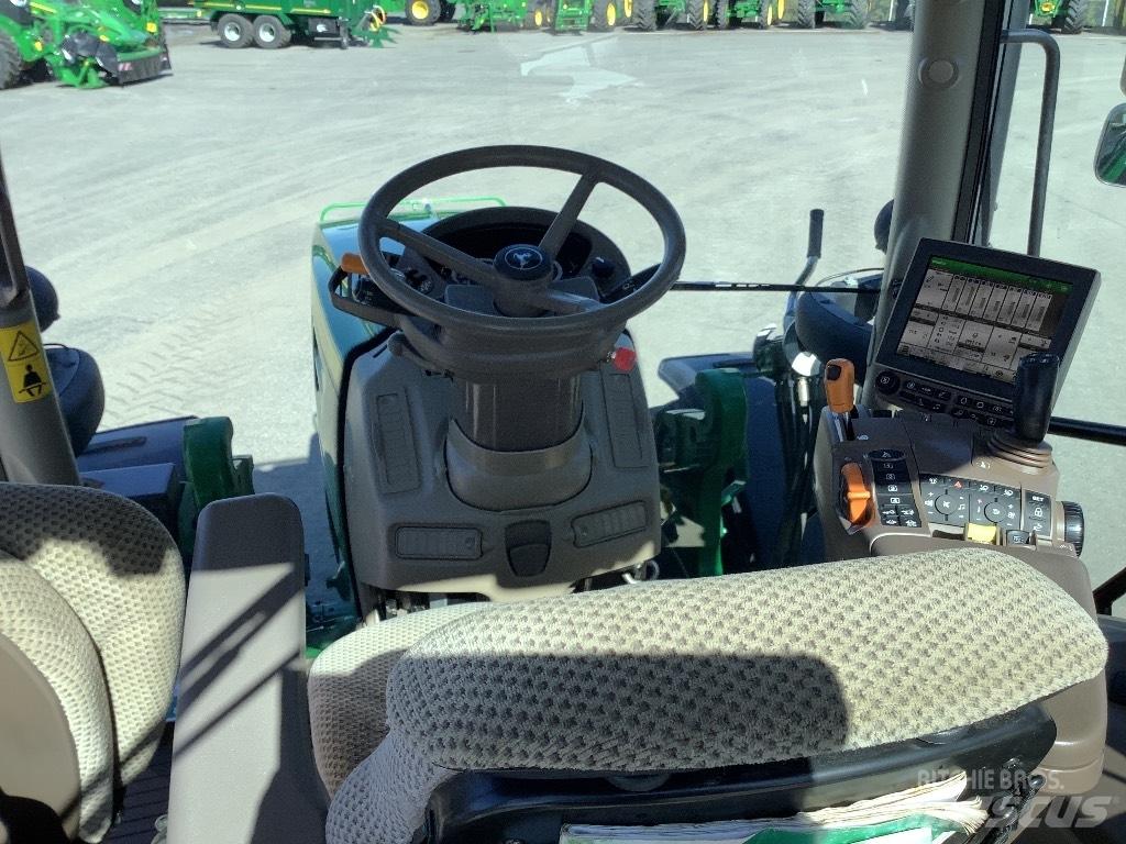 John Deere 6130R Traktorit