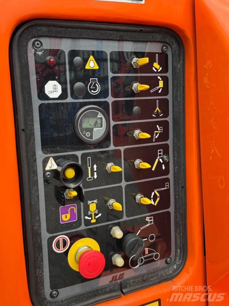 JLG E 450 AJ Kuukulkijat