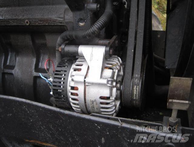 Valtra 8550 Traktorit