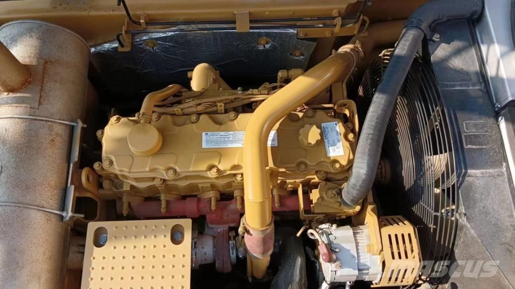 CAT 330D2L Telakaivukoneet