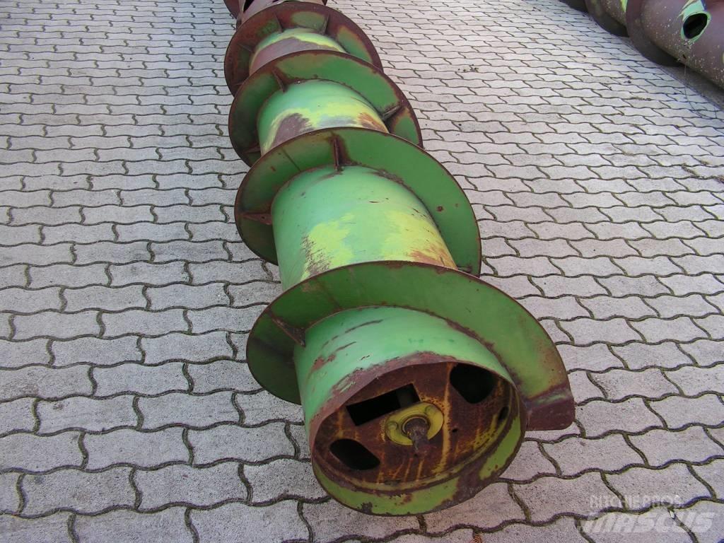 John Deere 818 Leikkuupöydät
