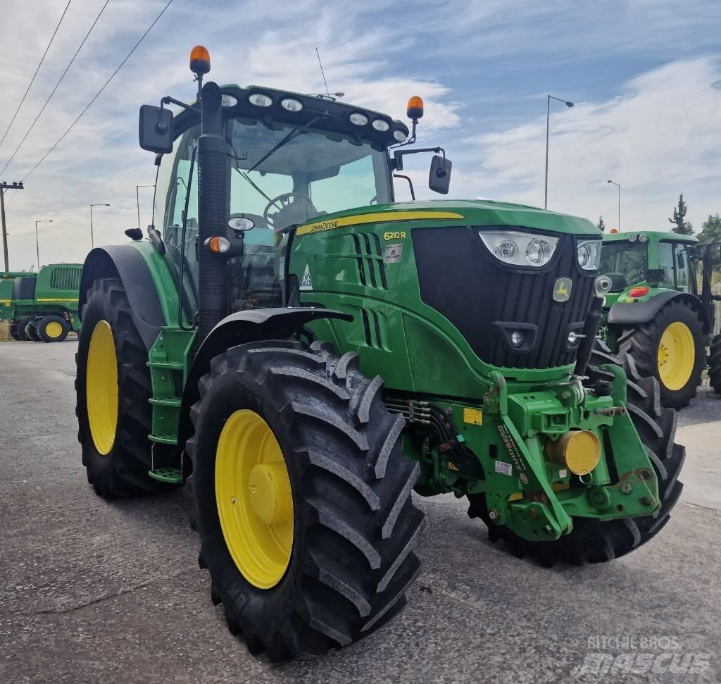John Deere 6210 R Traktorit