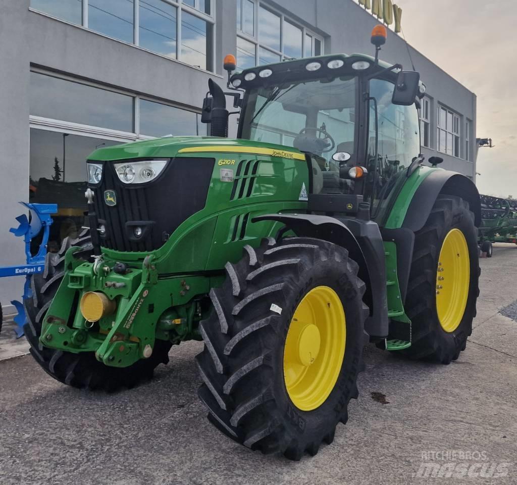 John Deere 6210 R Traktorit