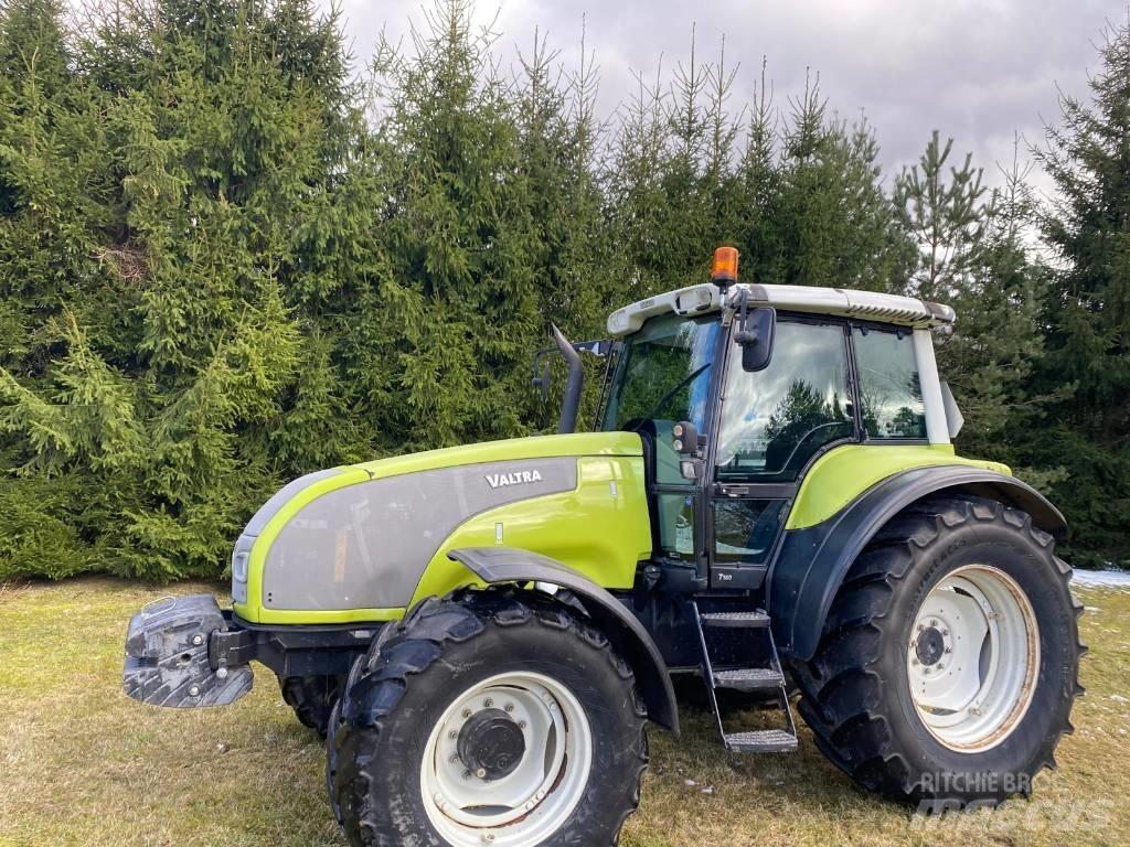 Valtra T 160 Traktorit