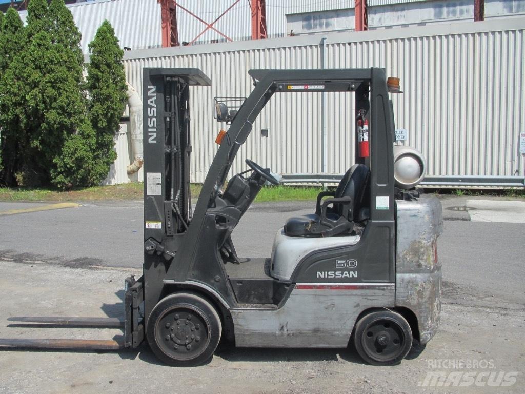 Nissan MCP1F2A25LV Maastotrukit