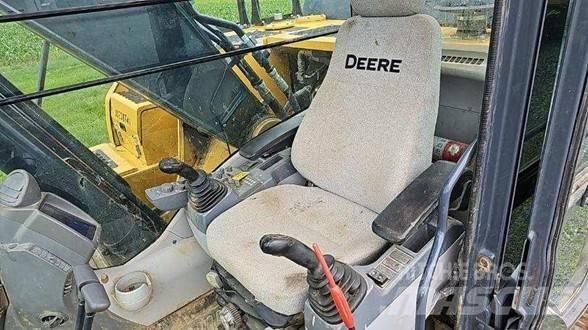 John Deere 210G LC Telakaivukoneet