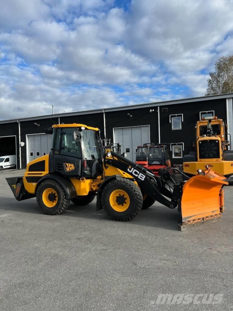 JCB 409 Pyöräkuormaajat