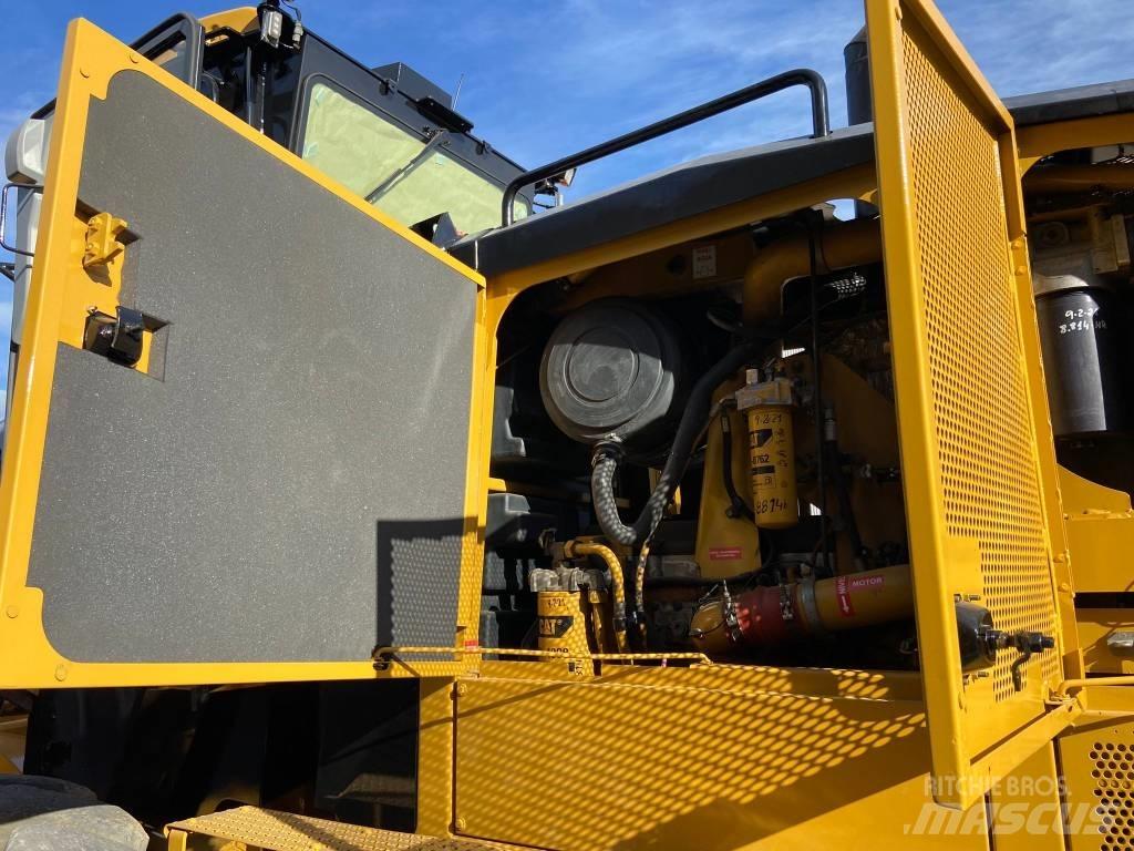 CAT 16 M Tiehöylät