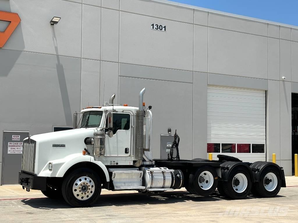 Kenworth T 800 Vetopöytäautot