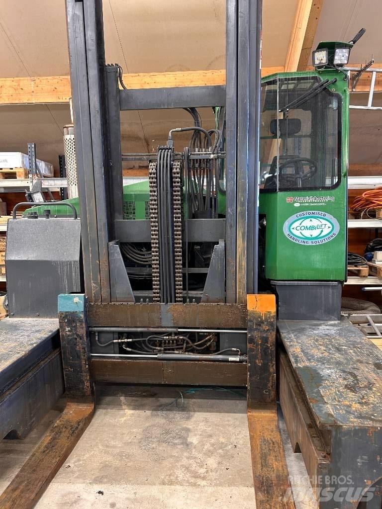 Combilift C 7000 Nelitietrukit