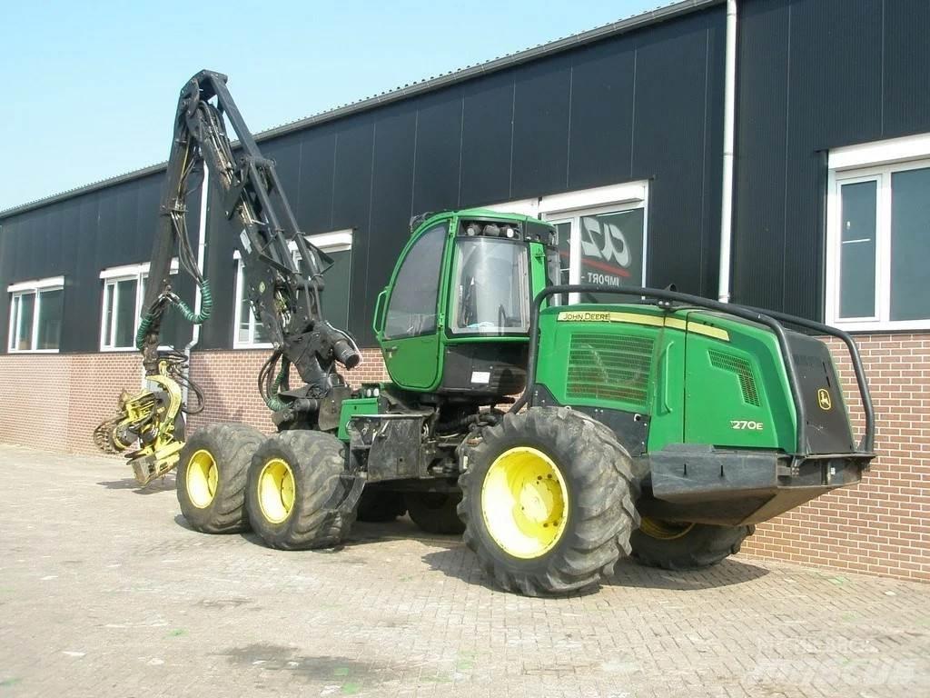 John Deere 1270E Harvesterit