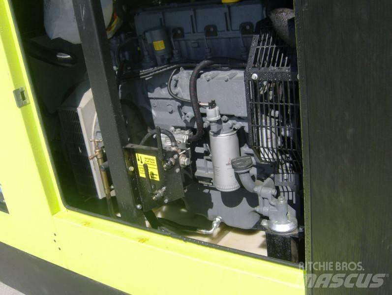 Pramac GSW110 Valopylväät