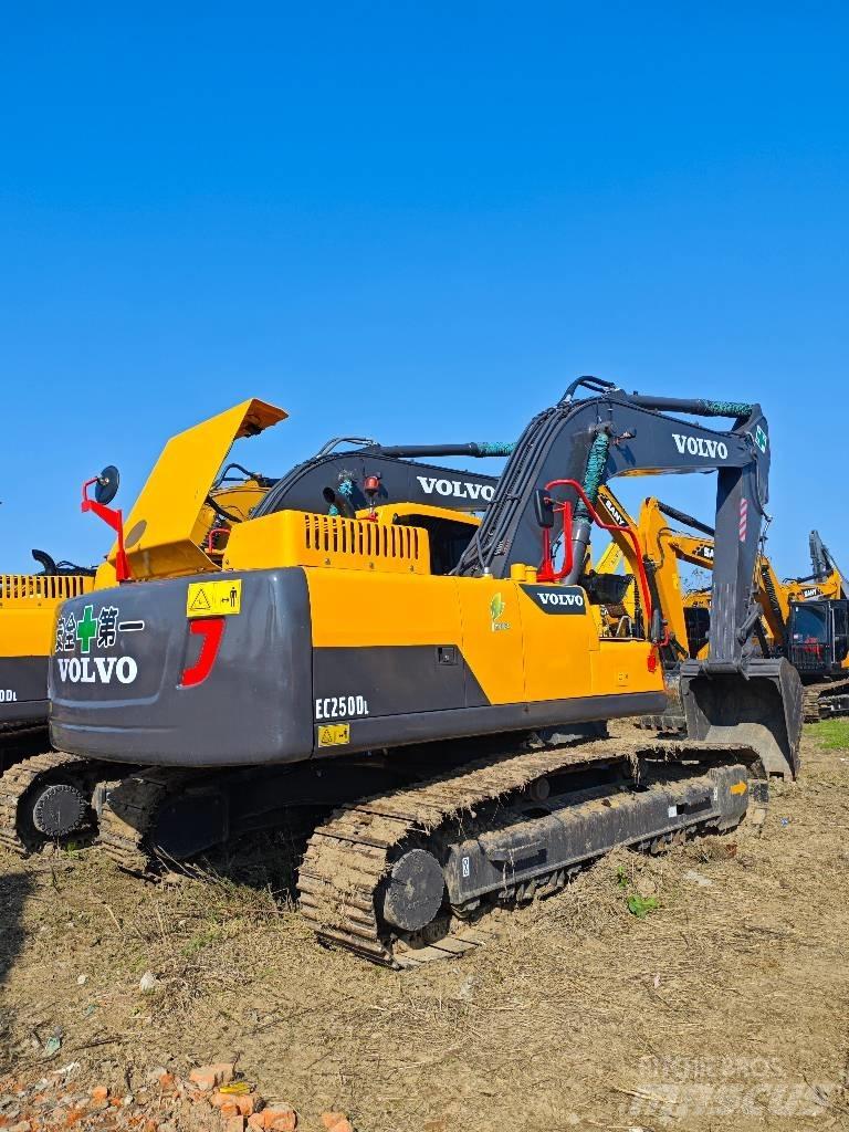 Volvo EC 250 D L Telakaivukoneet