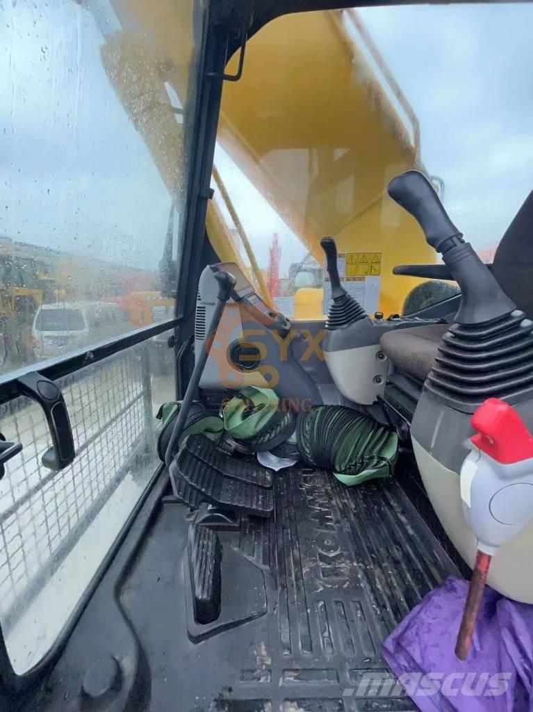Komatsu PC 220-8 Telakaivukoneet