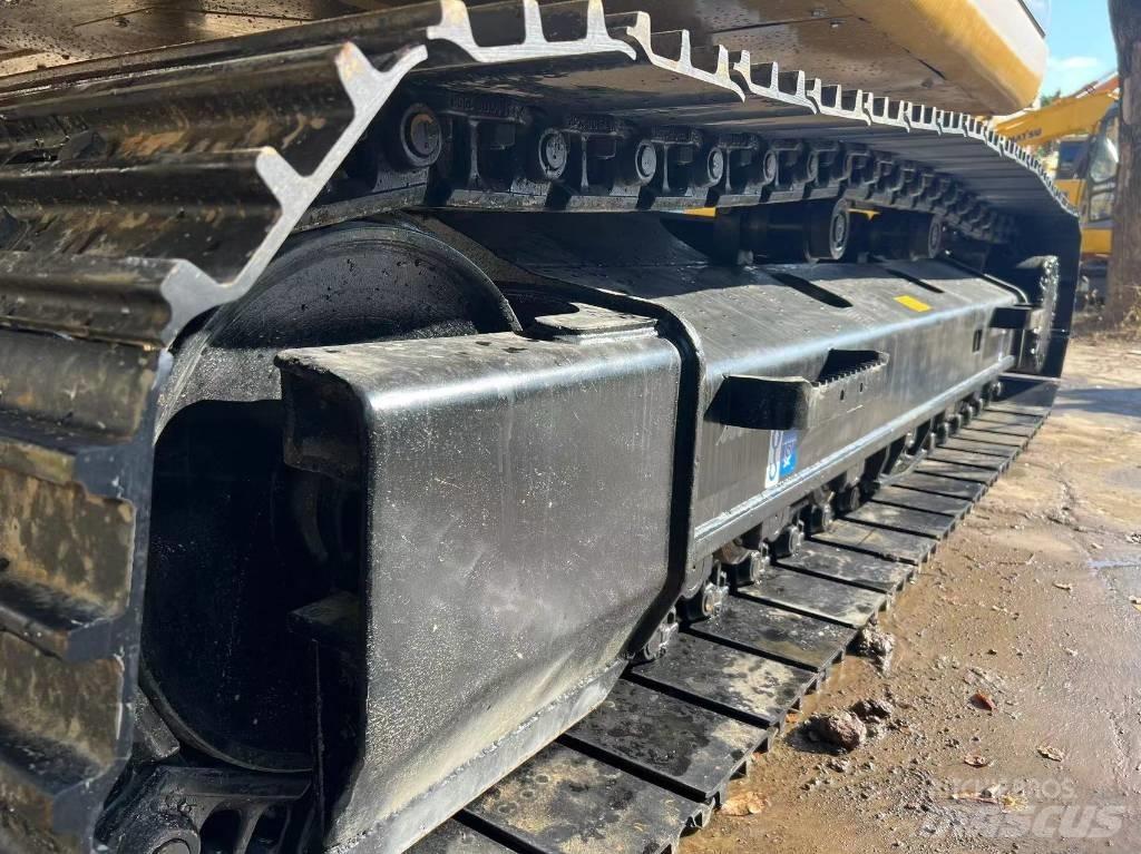 CAT 320 D Telakaivukoneet