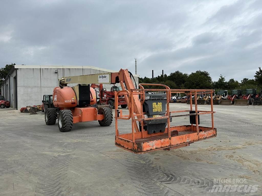 JLG 800AJ Kuukulkijat