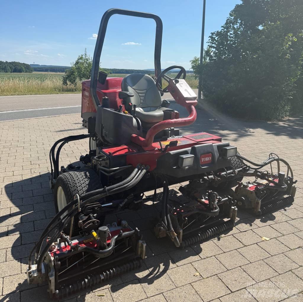 Toro Reelmaster 3575 Väyläleikkuri