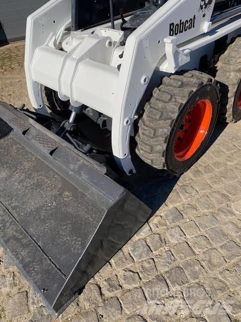 Bobcat S 130 Pienkuormaajat