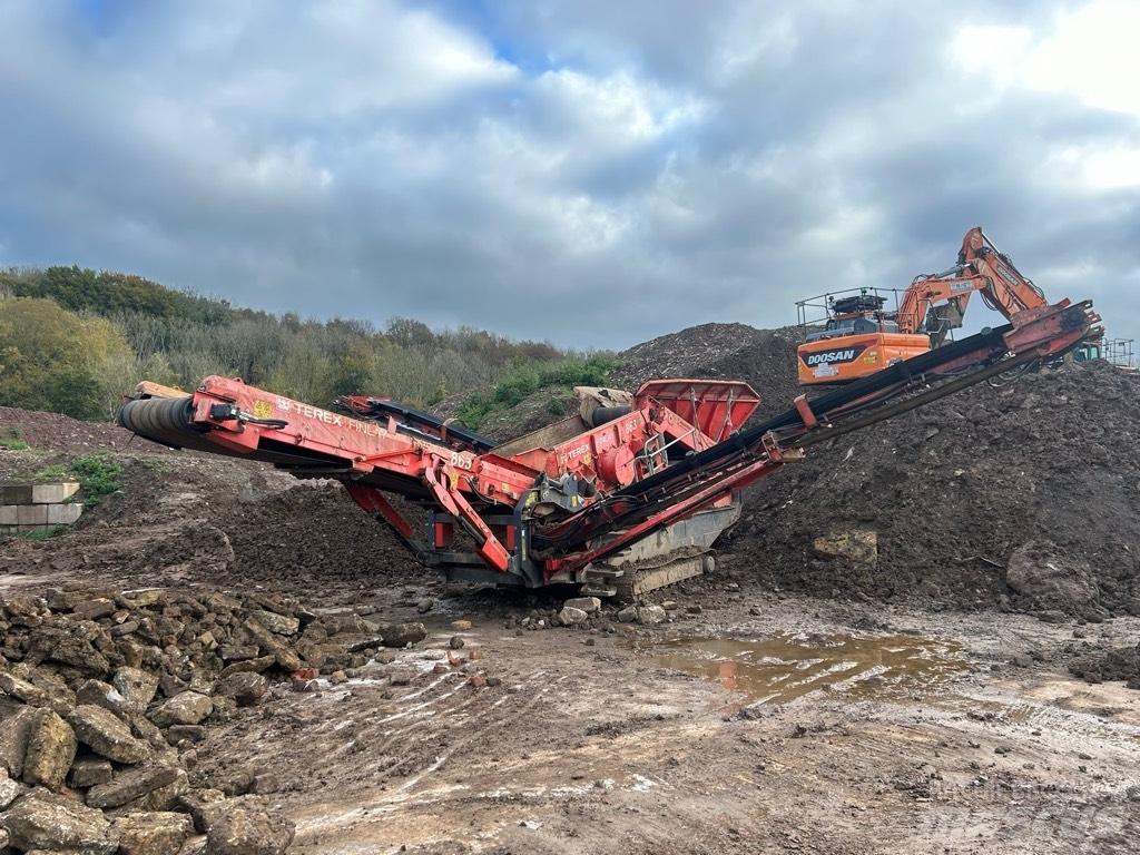 Finlay 863 Mobiiliseulat