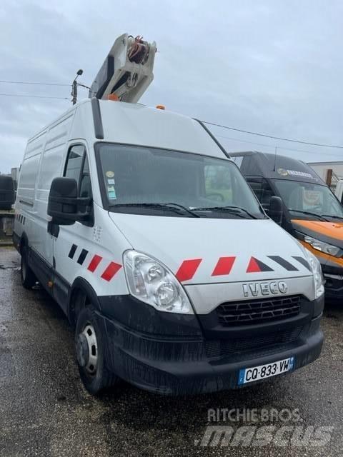 VERSALIFT ET 38 LF Kuukulkijat