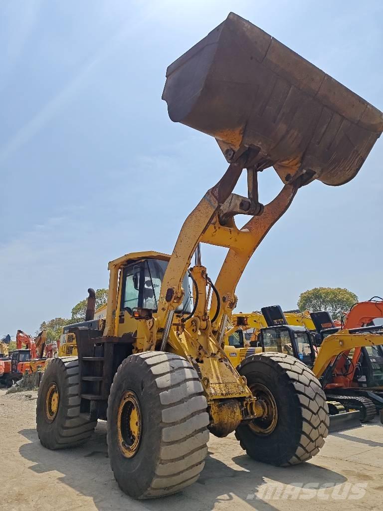 Komatsu WA 500 Pyöräkuormaajat