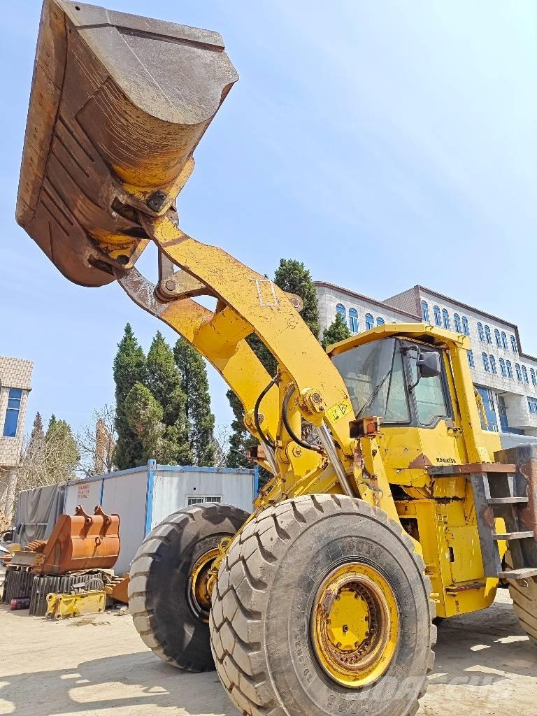 Komatsu WA 500 Pyöräkuormaajat