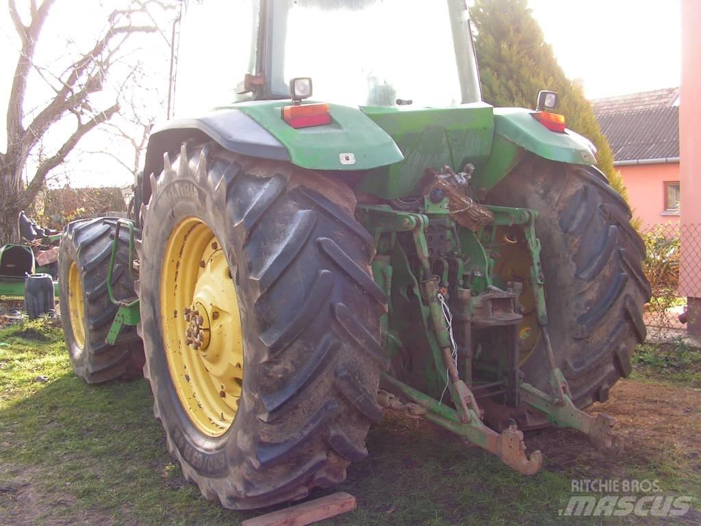 John Deere 8200 Lisävarusteet ja komponentit