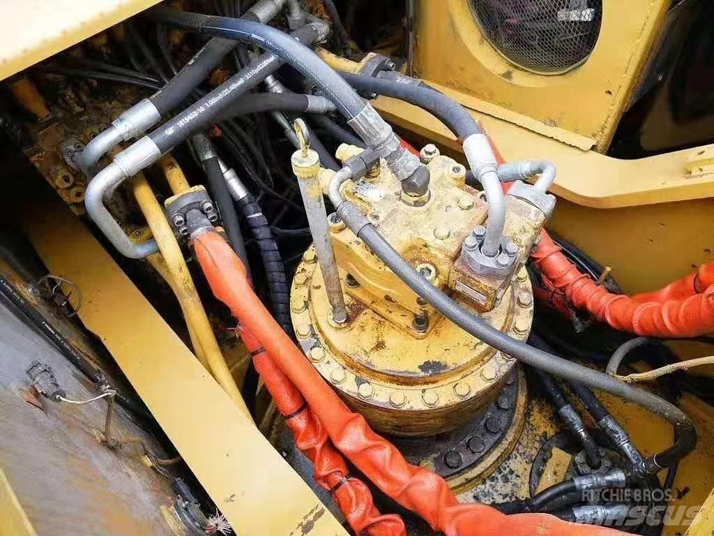 CAT 330 D Telakaivukoneet