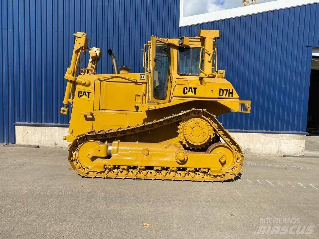 CAT D 7 H Telaketjupuskutraktorit